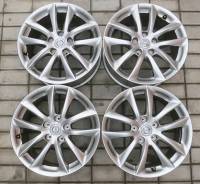 Nissan. 7.5x17", 5x114.30, ET45, ЦО 66,1 мм.