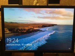 Dell. 24", ���������� �� (LCD)