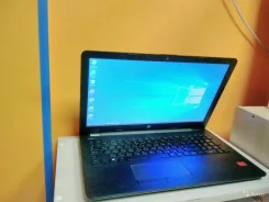 HP 15-bw647ur. 15.6", 2,5����, ��� 8 ��, ���� 1 000���, WiFi, ����������� �� 2��.