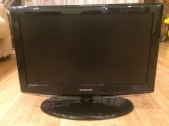 Samsung LE32R81B. LCD (��) ����