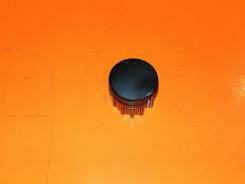Пепельница. Mazda Bongo Friendee, SG5W, SGE3, SGEW, SGL3, SGL5, SGLR, SGLW Mazda Premacy, CP8W, CPEW Mazda Demio, DW, DW3W, DW5W Mazda MPV, LW, LW3W...