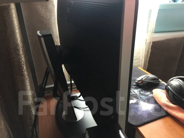 Dell. 24" ����