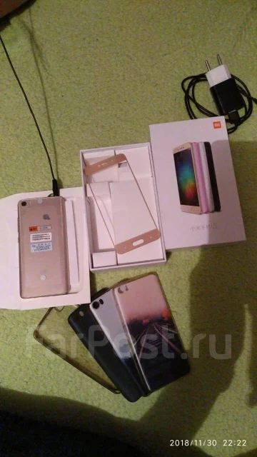 Xiaomi Mi5. �/�, �������, 3G, 4G LTE, Dual-SIM, NFC ����