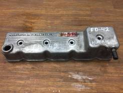Крышка головки блока цилиндров. Nissan Atlas Двигатель FD42