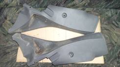 Накладка на стойку. Ford Focus, CB4, DA3, DB Двигатели: AODA, AODB, AODE, ASDA, ASDB, G6DA, G6DB, G6DD, G8DA, GPDA, GPDC, HHDA, HHDB, HWDA, HWDB, HXDA...