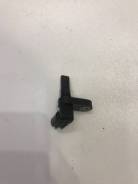 Датчик abs. Toyota: Land Cruiser, FJ Cruiser, Hilux Surf, Land Cruiser Prado, 4Runner Двигатели: 1GRFE, 1URFE, 1VDFTV, 2UZFE, 3URFE, 1KDFTV, 2TRFE, 3R...
