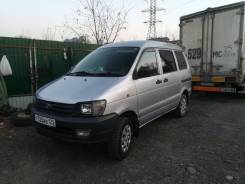 Toyota Noah. Без водителя