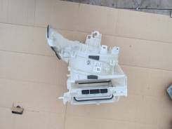 Корпус отопителя. Toyota: Premio, Regius Ace, Allion, Wish, Auris, Blade, Corolla Axio, Corolla Fielder, Hiace, Corolla, Corolla Rumion Двигатели: 1NZ...
