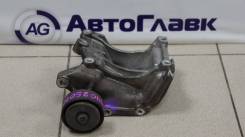 Крепление компрессора кондиционера. Toyota: Regius Ace, ToyoAce, Hilux Surf, Hiace, Land Cruiser Prado, Dyna, 4Runner, Hilux Двигатели: 1KZTE, 1RZ, 1R...