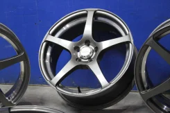 Hinodex Axia. 7.0x17", 5x100, ET50 ����