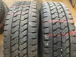 Bridgestone Blizzak W979. Зимние, без шипов, 2015 год, 5 %, 2 шт