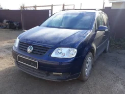 Volkswagen Touran ����