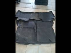 Коврики. Toyota Land Cruiser, GRJ200, J200, URJ200, UZJ200, UZJ200W, VDJ200, URJ202, URJ202W Двигатели: 2UZFE, 3URFE, 1URFE, 1VDFTV, 1GRFE