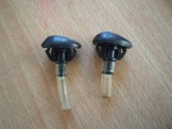 Форсунка омывателя. Nissan Serena, C24, PC24, PNC24, RC24, TC24, TNC24, VC24, VNC24 Nissan Sentra, B13X Двигатели: QR20DE, QR25DE, SR20DE, YD25DDTI2WD...