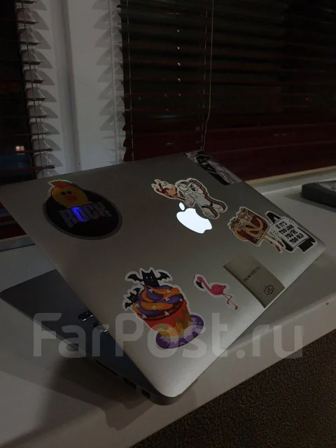 Apple MacBook Air 13 2015 Early MJVE2. 13.3", 1,6����, ��� 8 ��, ���� 128���, WiFi: 1, Bluetooth: 1, ����������� �� 7��. ����