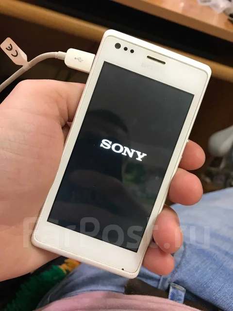 Sony Xperia M. �/�, �����, 3G ����