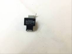 Реле поворота. Toyota Land Cruiser, GRJ200, URJ200, URJ202, URJ202W, UZJ200, UZJ200W, VDJ200, J200 Двигатели: 1GRFE, 1URFE, 1VDFTV, 2UZFE, 3URFE