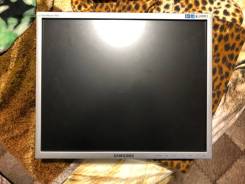 Samsung. 19", технология ЖК (LCD)