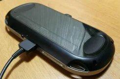Sony PlayStation Vita ����