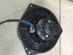 Мотор печки. Nissan Vanette, SK22MN, SK22VN, SK82MN, SK82VN, SKF2MN, SKF2VN Mazda Bongo, SK22L, SK22M, SK22T, SK22V, SK82L, SK82M, SK82T, SK82V, SKF2L...