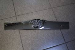 Накладка на дверь. Toyota Prius, NHW20
