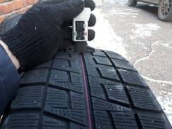 Bridgestone Blizzak Revo2. Зимние, без шипов, 2007 год, 30 %, 4 шт