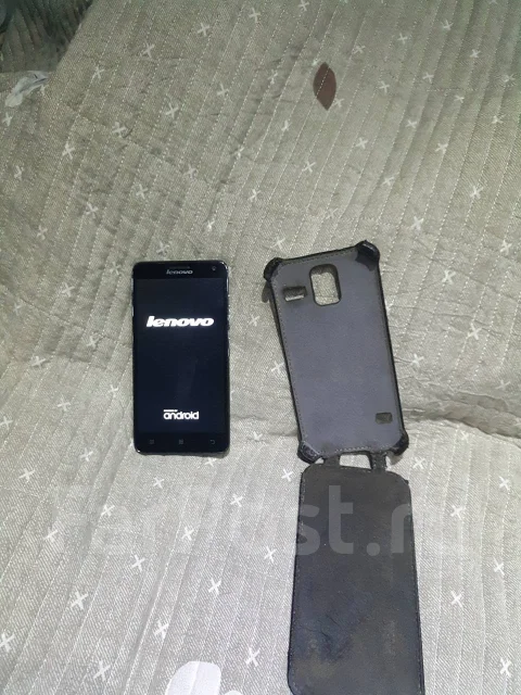 Lenovo S580. �/�, ������, 3G, Dual-SIM ����
