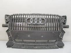 Решетка радиатора. Audi Q5, 8RB Двигатели: CAGA, CAHA, CALB, CCWA, CDNB, CDNC, CDZA, CGLB, CHJA, CJCA, CNBC, CNCB, CPNB