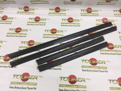 Накладка на боковую дверь. Toyota Cresta, JZX100, GX105, LX100, JZX105, JZX101, GX100 Двигатели: 1JZGE, 1JZGTE, 1GFE, 2LTE, 2JZGE
