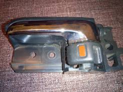 Ручка двери внутренняя. Toyota Avensis, ADT251, AZT250, AZT250L, AZT250W, AZT251, AZT251L, AZT251W, AZT255, AZT255W, CDT250, ZZT251, ZZT251L Двигатели...