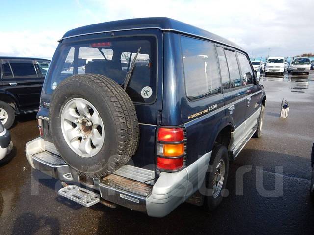 Mitsubishi pajero v26w