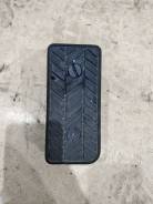 Подставка под ногу. Toyota Nadia, ACN10, ACN10H, ACN15, ACN15H, SXN10, SXN10H, SXN15, SXN15H Toyota Ipsum, CXM10, CXM10G, SXM10, SXM10G, SXM15, SXM15G...