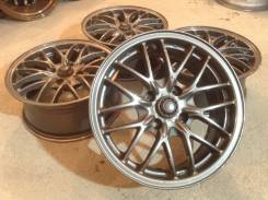 Black Racing. 7.0x16", 4x114.30, ET38