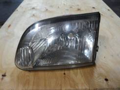 Фара TOYOTA HIACE KZH120G