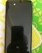 LG Q6. �/�