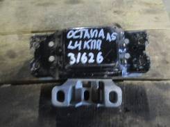 Подушка коробки передач. Volkswagen Caddy, 2CA, 2CB, 2CH, 2CJ Volkswagen Jetta, 1K2 Volkswagen Touran, 1T1, 1T2, 1T3 Volkswagen Golf, 1K1, 1K5, 521, 5...