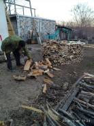 Рабочий по колке дров