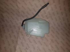 Расширительный бачок. Honda Civic Hybrid, FD3 Honda Civic, FD2, FD1 Двигатели: LDA2, K20A, K20Z3, R16A1, R16A2, R18A, R18A1, R18A2