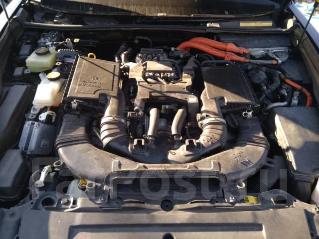 Lexus LS600h ����
