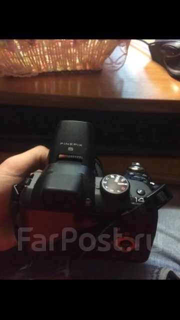 Fujifilm FinePix S4000. 10 - 14.9 ��, ���: 14� � ����� ����