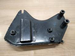 Кронштейн опоры двигателя. Volkswagen Passat, 3B2, 3B5 Audi A4 Audi S6, 4B2, 4B4, 4B5, 4B6 Audi A6, 4B2, 4B4, 4B5, 4B6 Audi S4 Двигатели: ADP, ADR, AE...