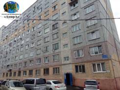 2-комнатная, улица Липовая 2 во Владивостоке 2-комнатная, улица Липовая 2. Чуркин, проверенное агентство, 36,0 кв. м. Дом снаружи
