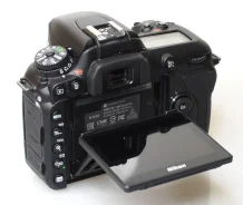 Nikon D7500 ����