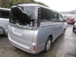 Toyota Voxy. ZRR80, 3ZRFAE