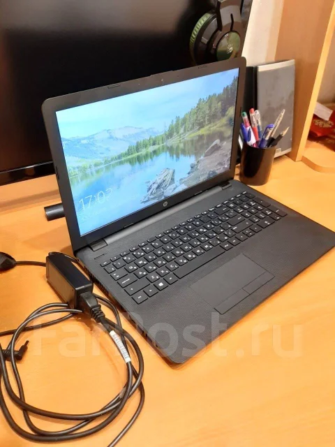 HP 15-bw592ur. 15.6", 1,5����, ���� 500���, WiFi: 1, Bluetooth: 1, ����������� �� 4��. ����
