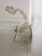 Бачок стеклоомывателя. Volkswagen: Caddy, Eos, Jetta, Scirocco, Touran, Golf Seat Altea, 5P1, 5P5, 5P8 Seat Leon, 1P1 Seat Toledo, 5P2 Skoda Superb, 3...