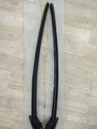 Молдинг стекла. Toyota Kluger V, MCU25, MCU25W