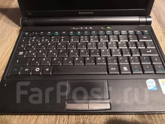 Lenovo IdeaPad S10. 10.2", 1 600����, ��� 1024 ��, ���� 130���, WiFi: 1, Bluetooth: 1, ����������� �� 3��. ����