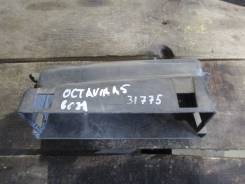 Патрубок воздухозаборника. Volkswagen: Passat, Caddy, Eos, Jetta, Touran, Golf Seat Toledo, 5P2 Seat Altea, 5P1, 5P5 Seat Leon, 1P1 Skoda Octavia, 1Z...