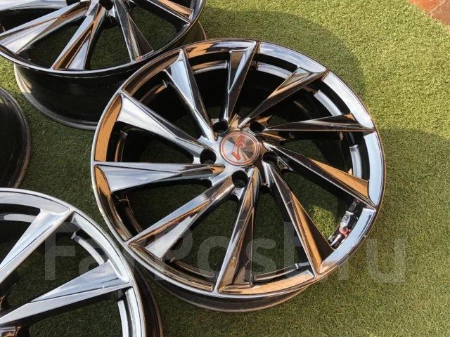 RAYS Versus Timone. 7.0x18", 5x114.3, ET44, �� 73���. ����